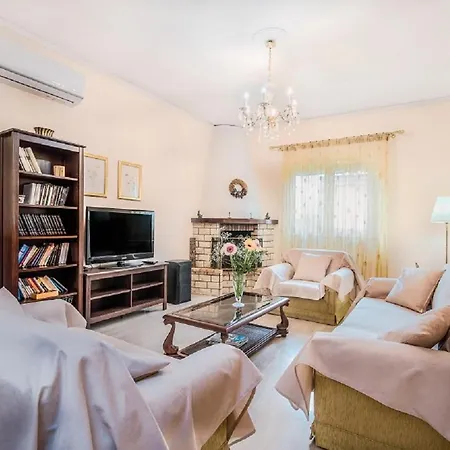 Chara's House * Kompítsion