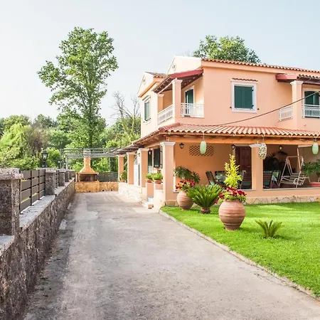 Prázdninový dům Chara's House *