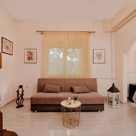 Case de vacanță Chara's House Kompítsion